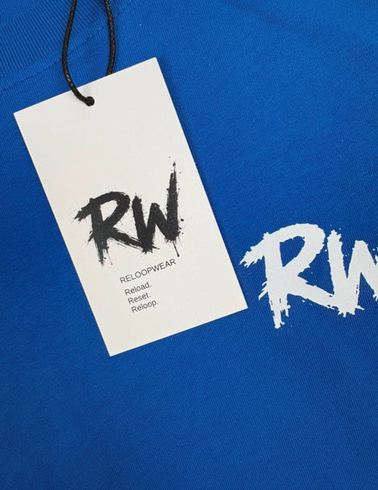 T-shirt Unisexe RW Couleur Bleu Saphir Essential Tee. Fabrication à la demande. Livraison estimée 8 à 10 jours.