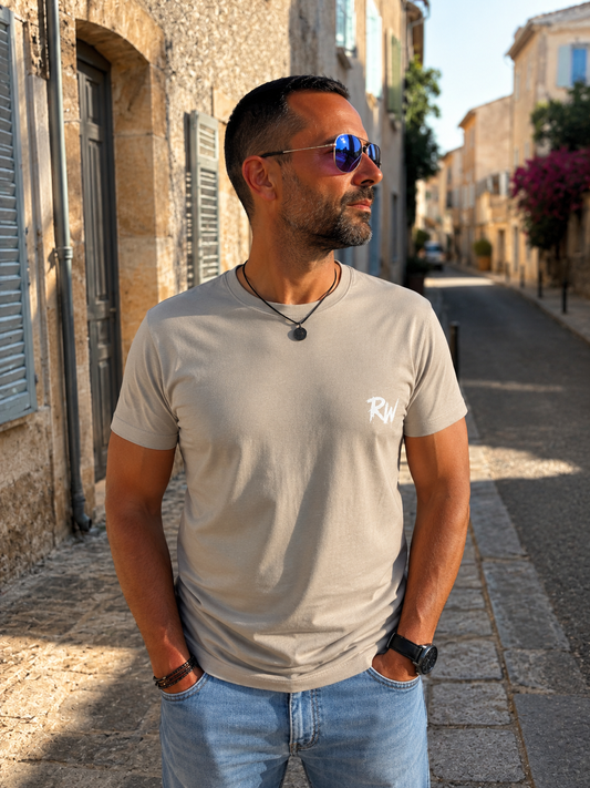 T-shirt Unisexe RW Couleur Gris Chiné Essential Tee. Fabrication à la demande. Livraison estimée 8 à 10 jours.
